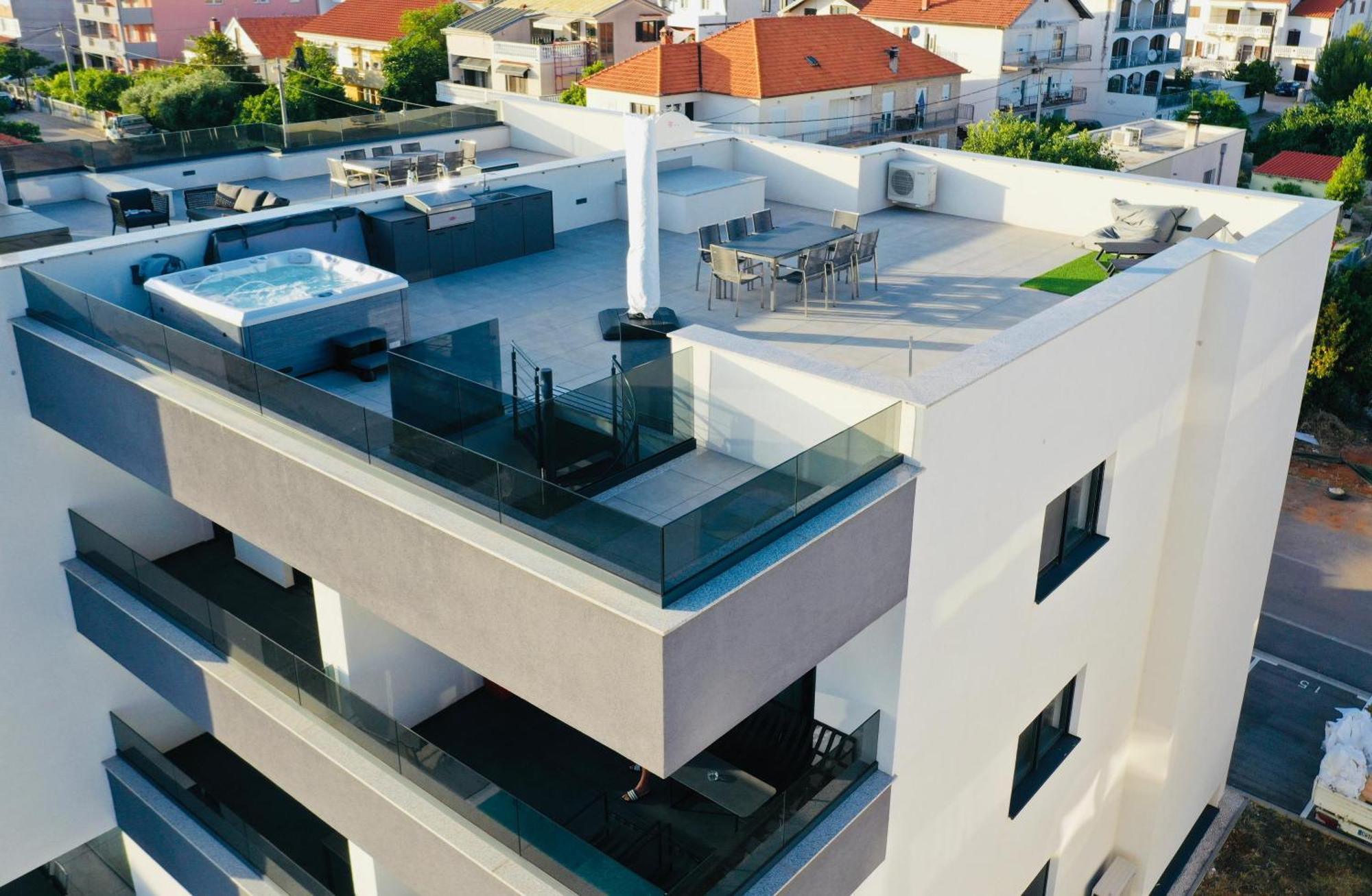 Fux Luxury Rooftop Terrace Jacuzzi & Bbq Zadar Exterior photo